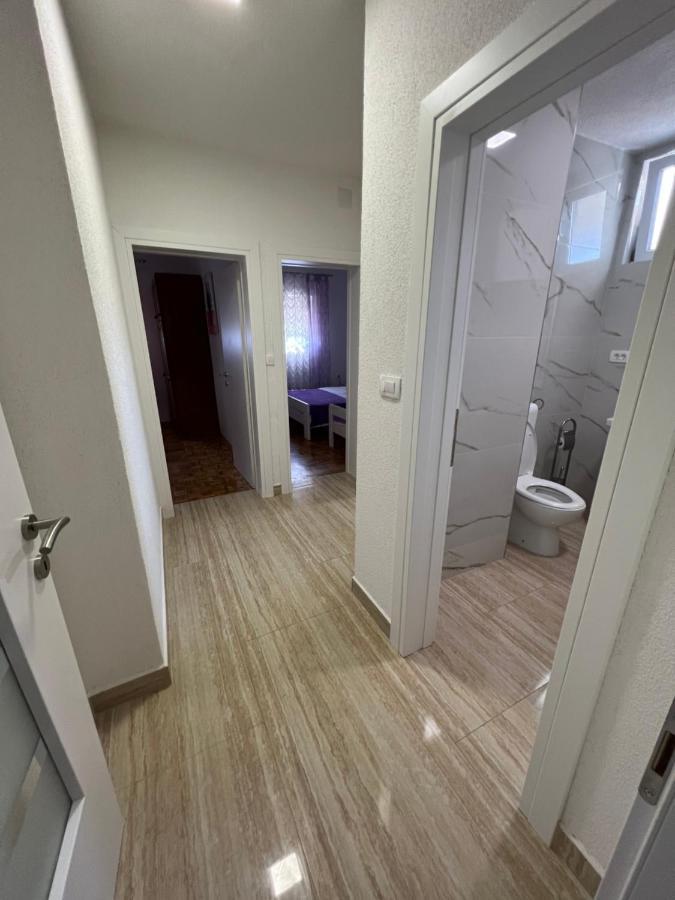 Apartment Vujcic Donji Okrug  외부 사진