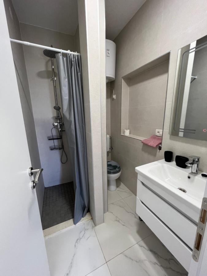 Apartment Vujcic Donji Okrug  외부 사진